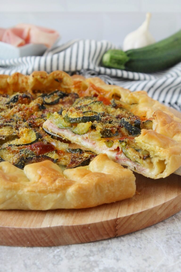 Torta salata con zucchine prosciutto cotto e stracchino - Buonissima!