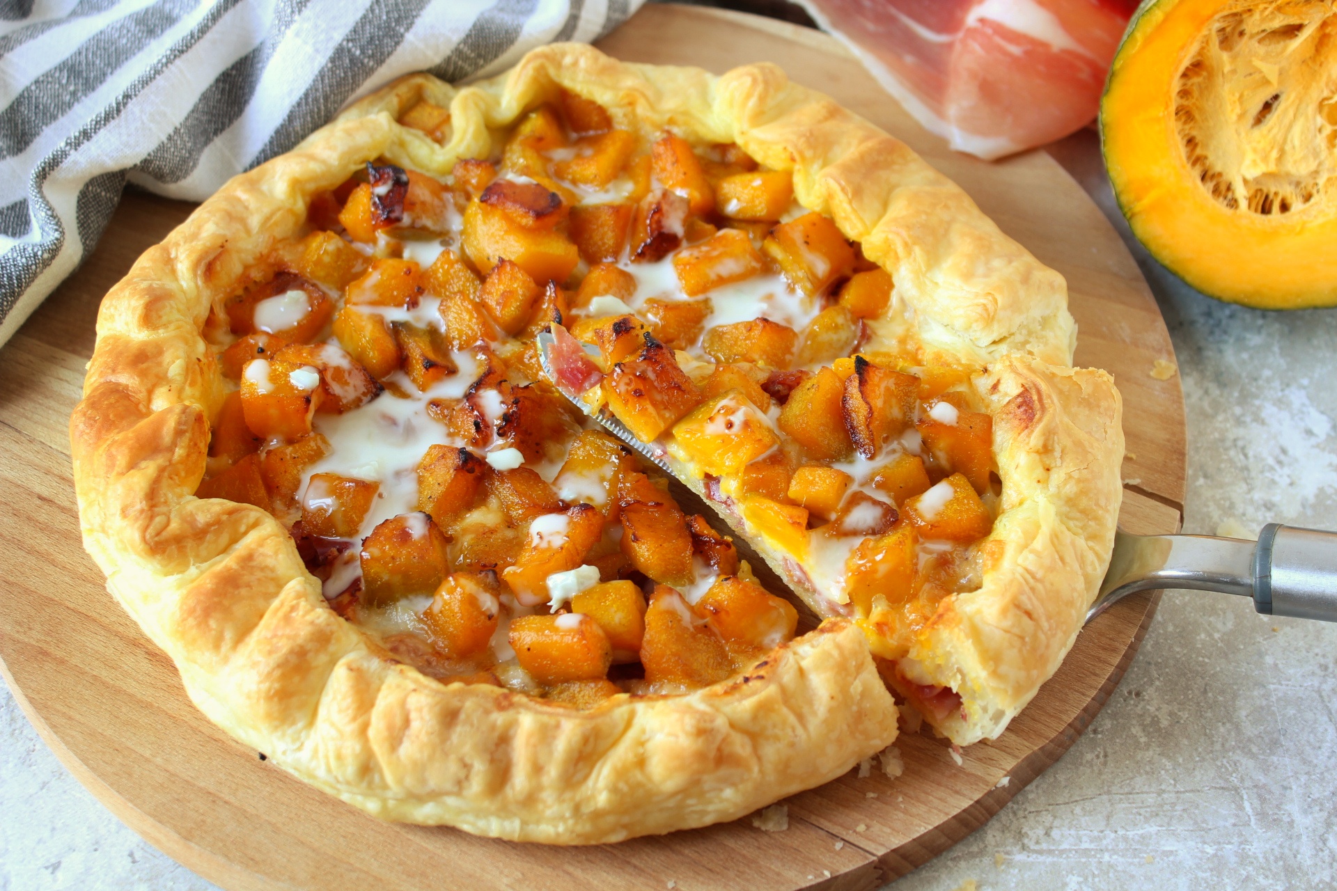 torta salata zucca speck e provola