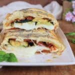 Strudel salato di zucchine e formaggio
