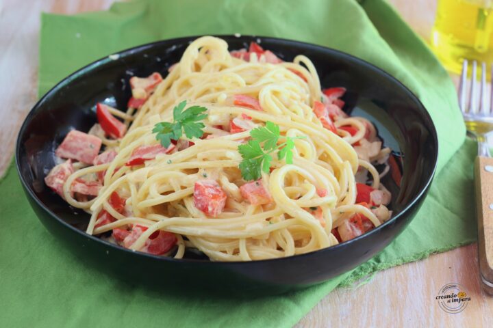 Spaghetti cremosi con i peperoni
