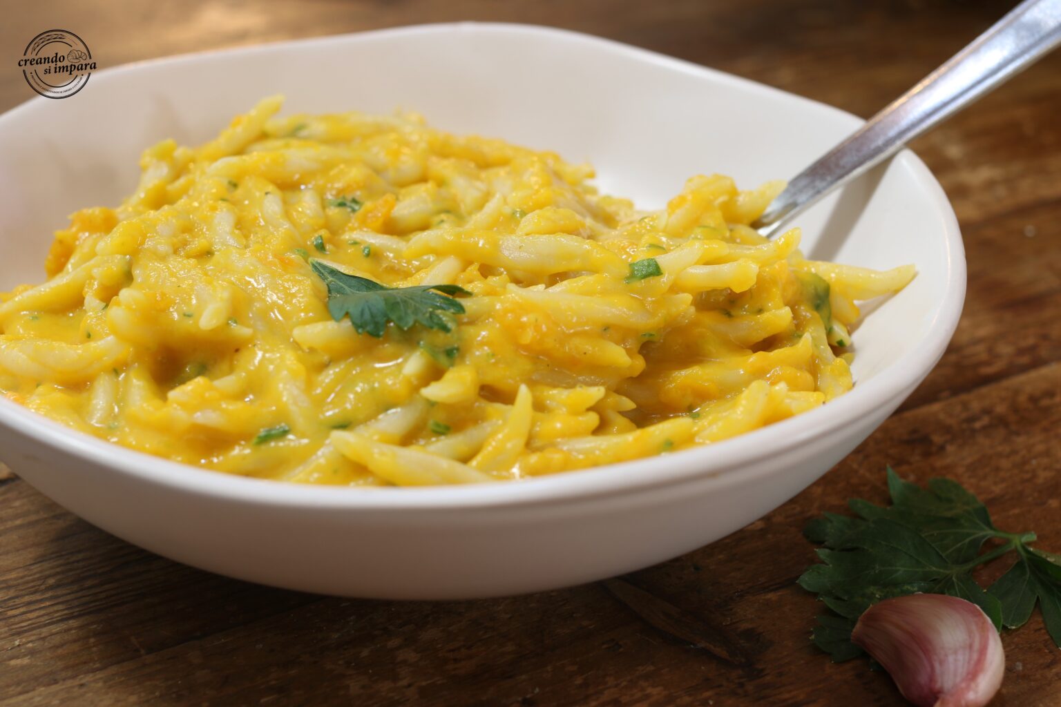 Pasta con crema di zucca e stracchino - creando si impara