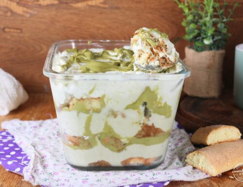 Tiramisù al pistacchio senza uova nella crema