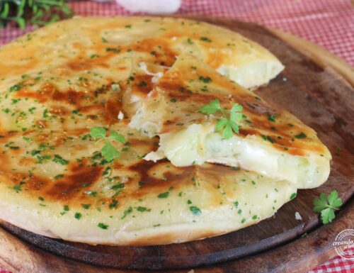 Schiacciata farcita con patate
