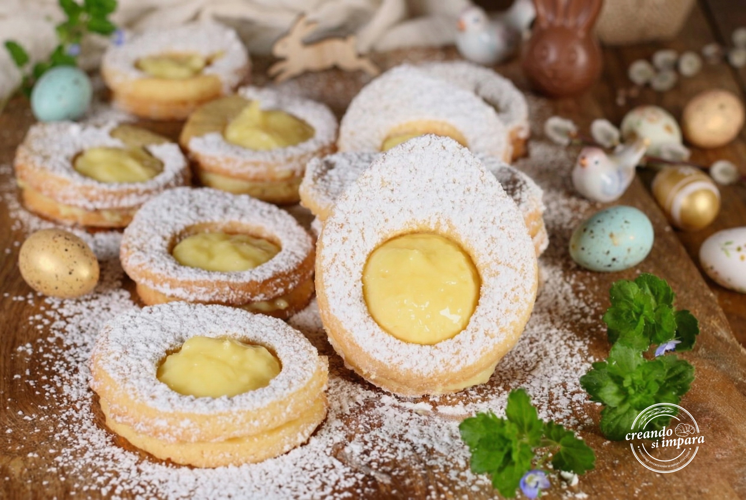 Biscotti uovo di Pasqua con crema