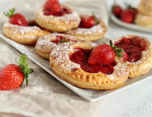 FIORI DI SFOGLIA ALLE FRAGOLE