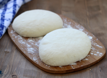 Pizza impasto di Bonci, ricetta base a lunga lievitazione Pizza impasto di Bonci, ricetta base a lunga lievitazione