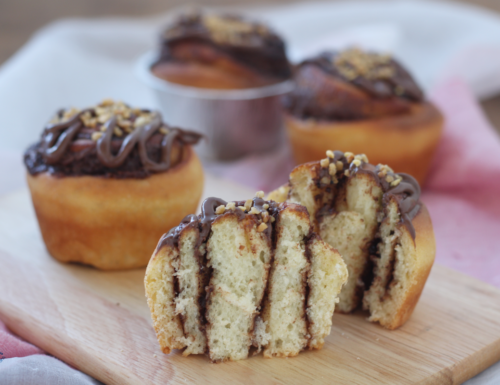 Muffin lievitati nutella e nocciole, ricetta golosa