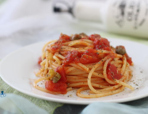 Spaghetti alla pizzaiola, ricetta facile e veloce.