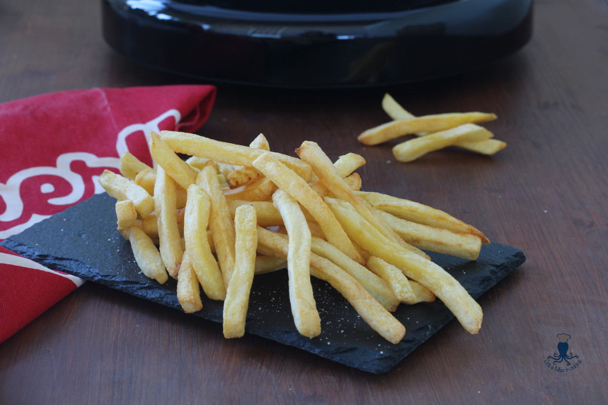 Patatine nel Moulinex Turbo Cuisine & Fry, con le patate surgelate 