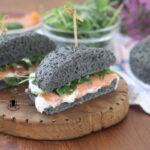 Burger con salmone e stracciatella