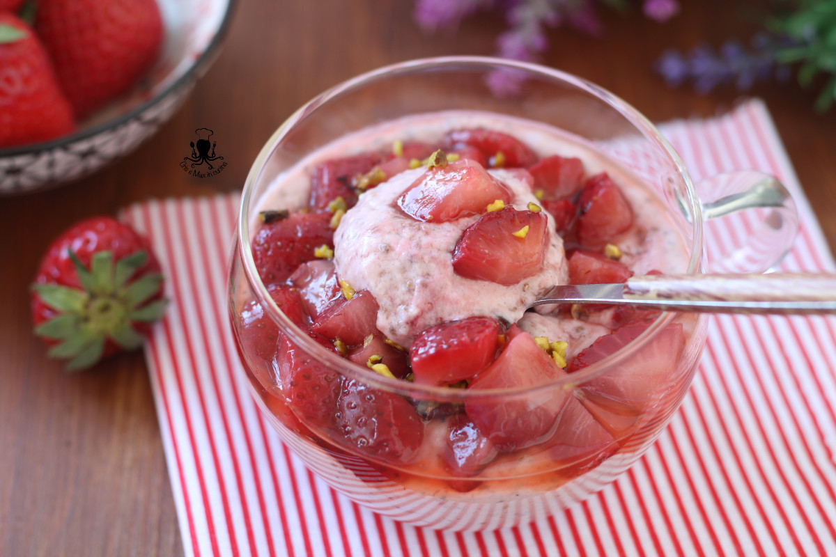 Chia pudding frullato alle fragole1