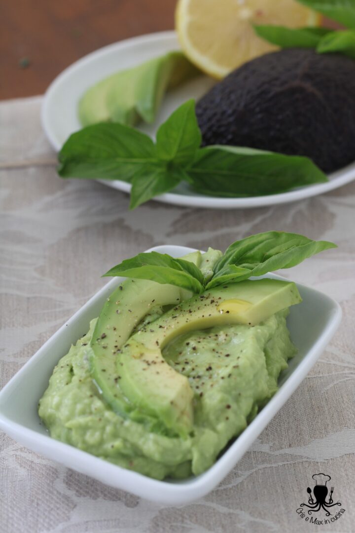 Crema di avocado1