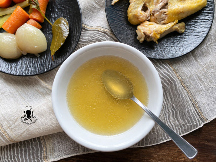 brodo di pollo in pentola a pressione 3