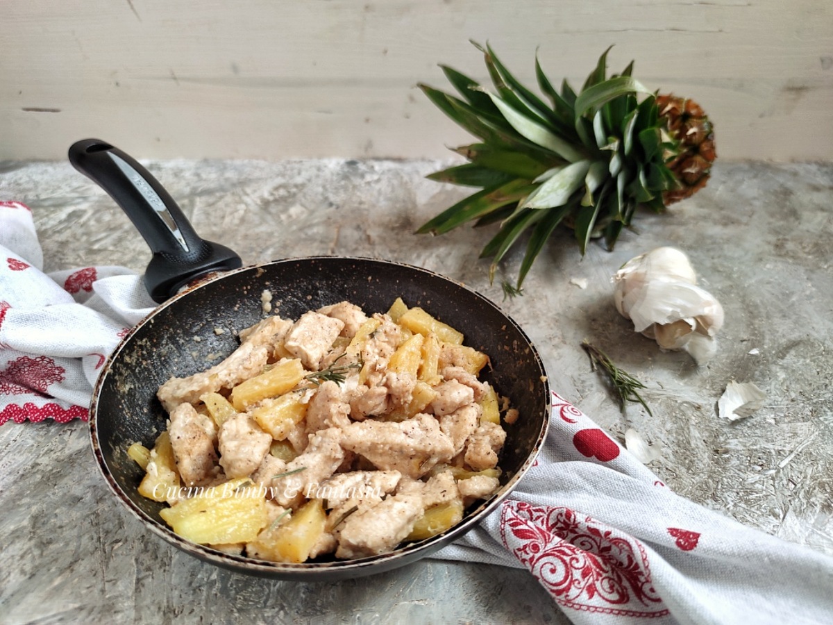 Petto di pollo all'ananas