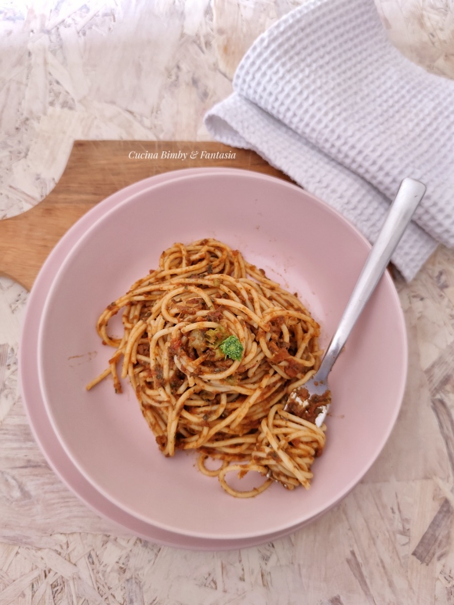 Sugo di costine con cime di rapa