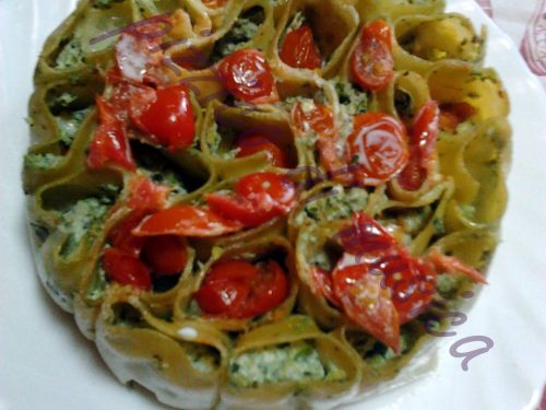 Cannelloni con zucchine,ricotta,basilico e pomodorini