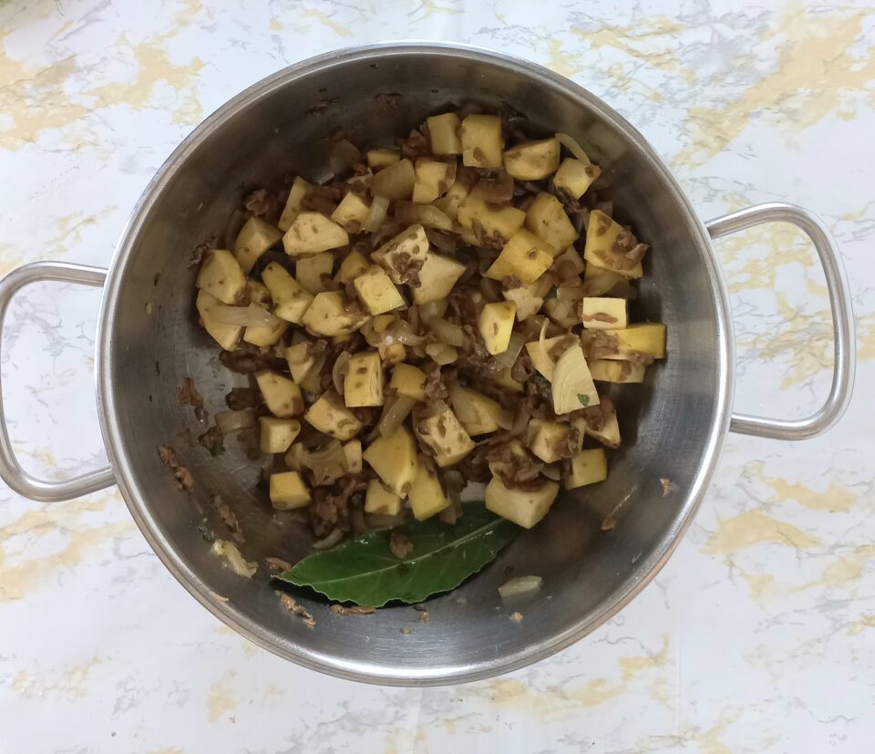 Zuppa con cannellini e patate 
