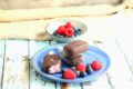 Gelati su stecco ai frutti di bosco