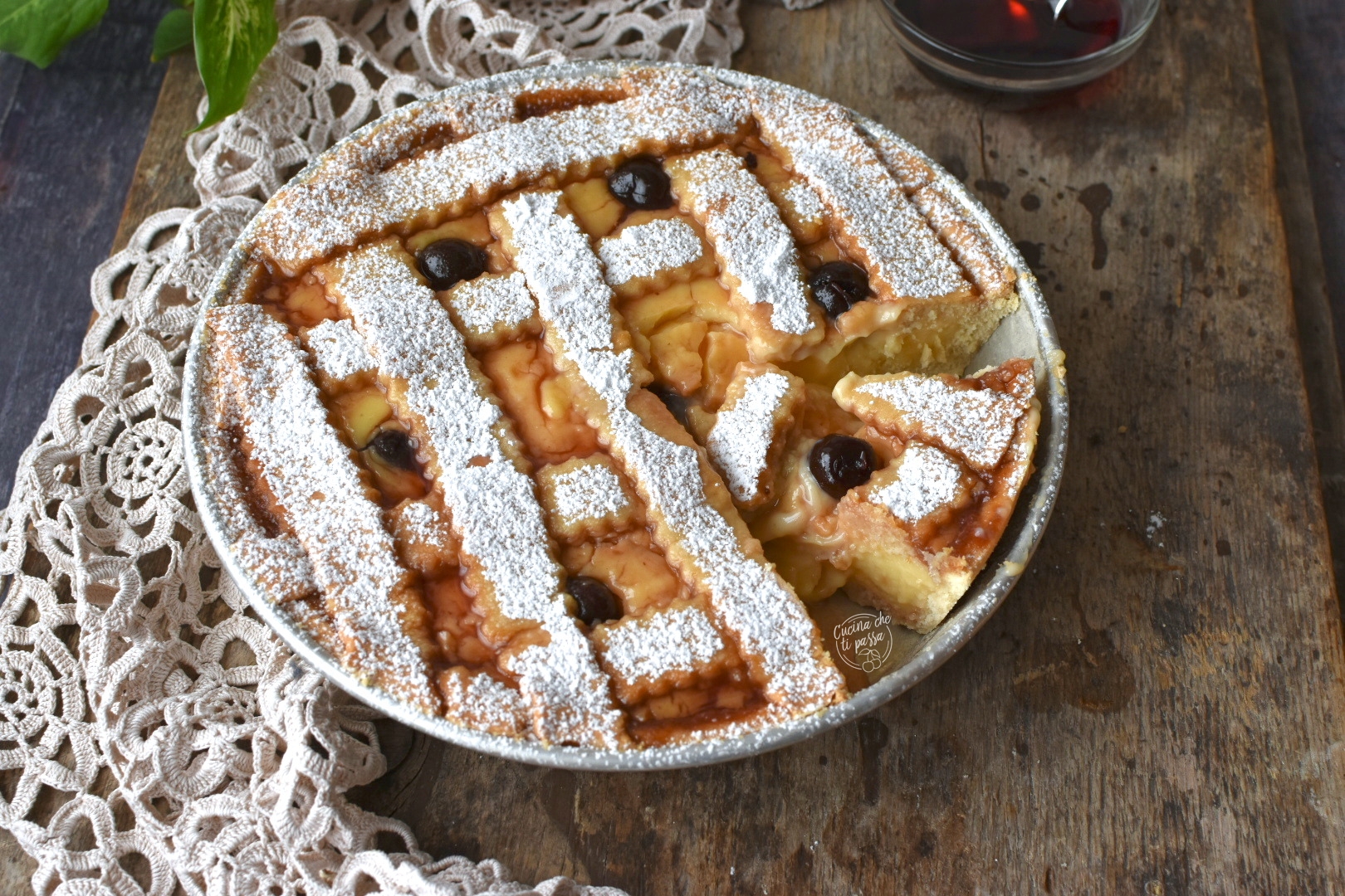 Crostata amarene e crema