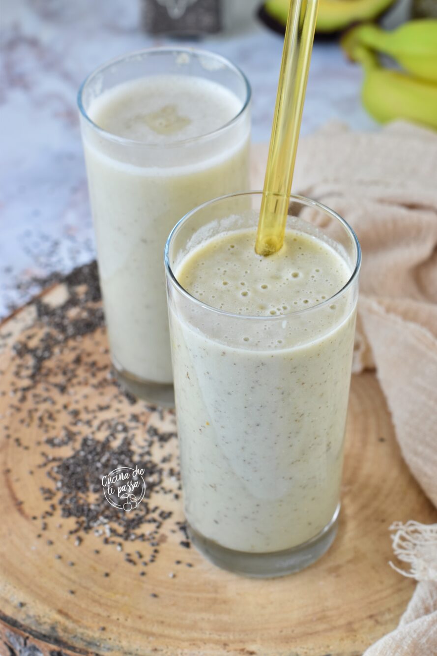 Smoothie avocado e banana ricetta sana