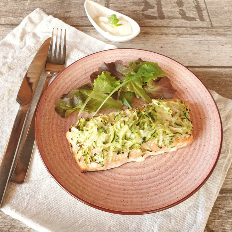 salmone in crosta di zucchine