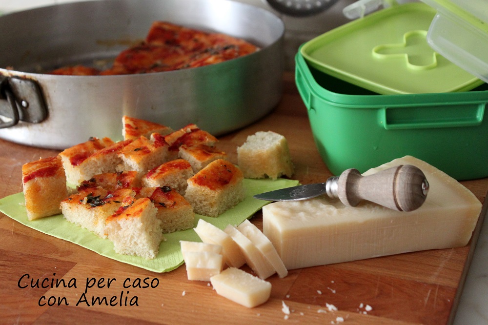 Focaccia al pomodoro/Cucina per caso con Amelia