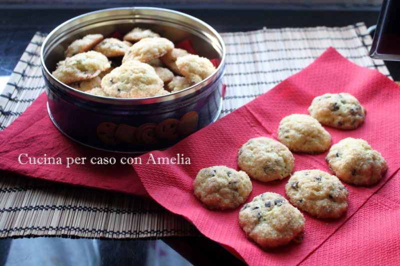 Biscotti ricotta, cioccolato e arancia
