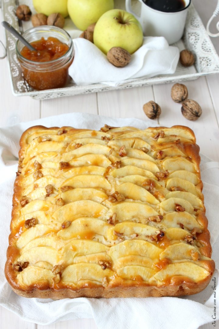 Torta di mele e noci con marmellata - In cucina con mia sorella