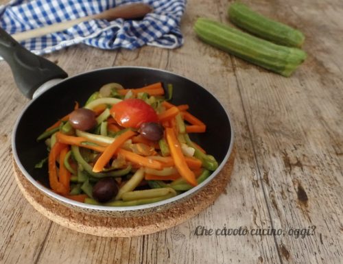 Julienne di zucchine e carote
