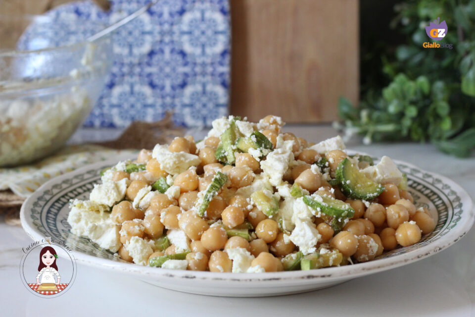 Insalata di ceci zucchine e feta ricetta
