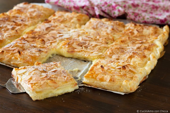 TORTA DI PASTA SFOGLIA CON CREMA Ricetta velocissima