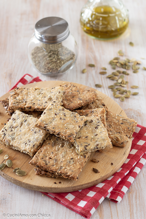 CRACKER AI SEMI pronti in pochi minuti - CuciniAmo con Chicca