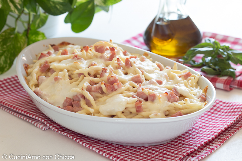 Pasta al forno prosciutto e mozzarella