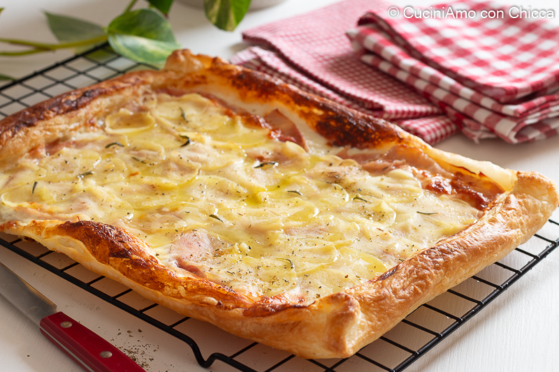 Sfogliata con prosciutto e patate