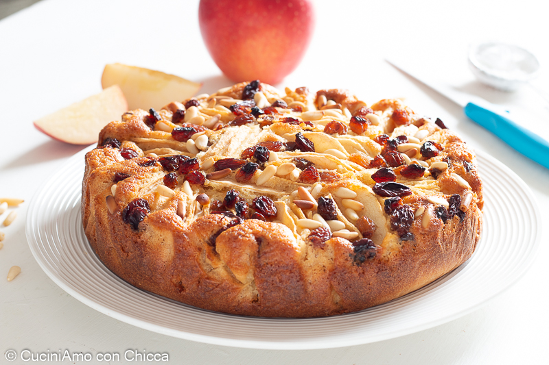 Torta mele uvetta e pinoli Ricetta della nonna facile e veloce