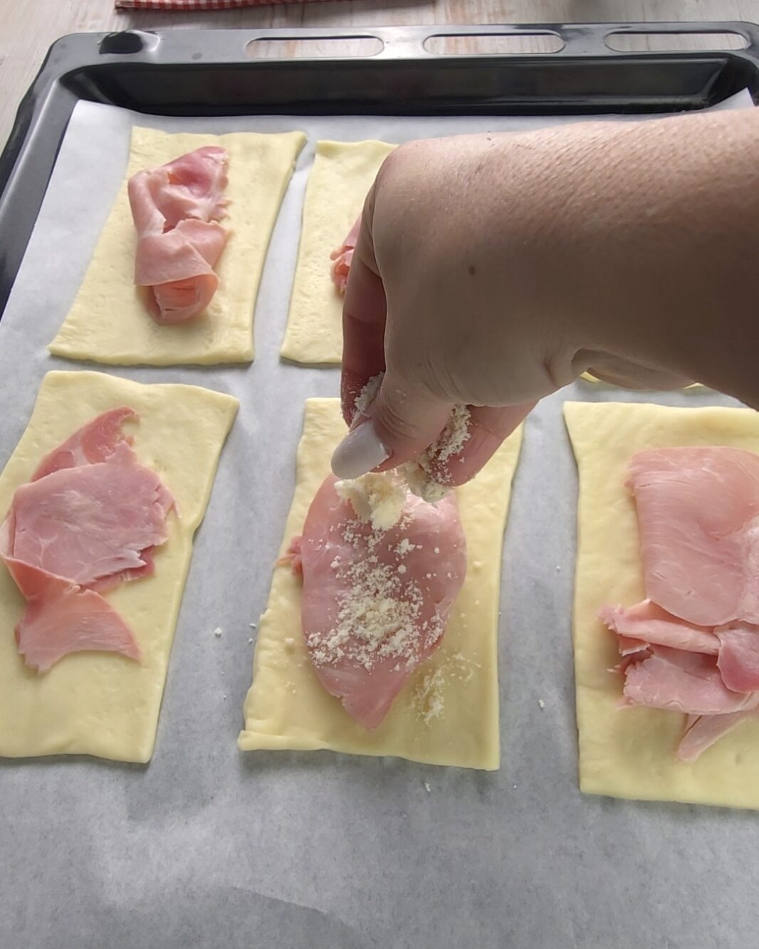 aggiungete il prosciutto cotto e il parmigiano