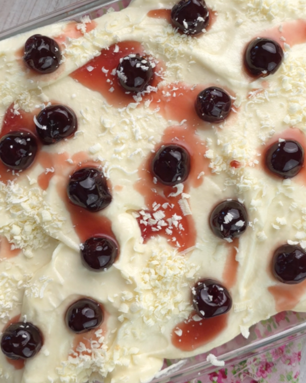 Tiramisù foresta bianca