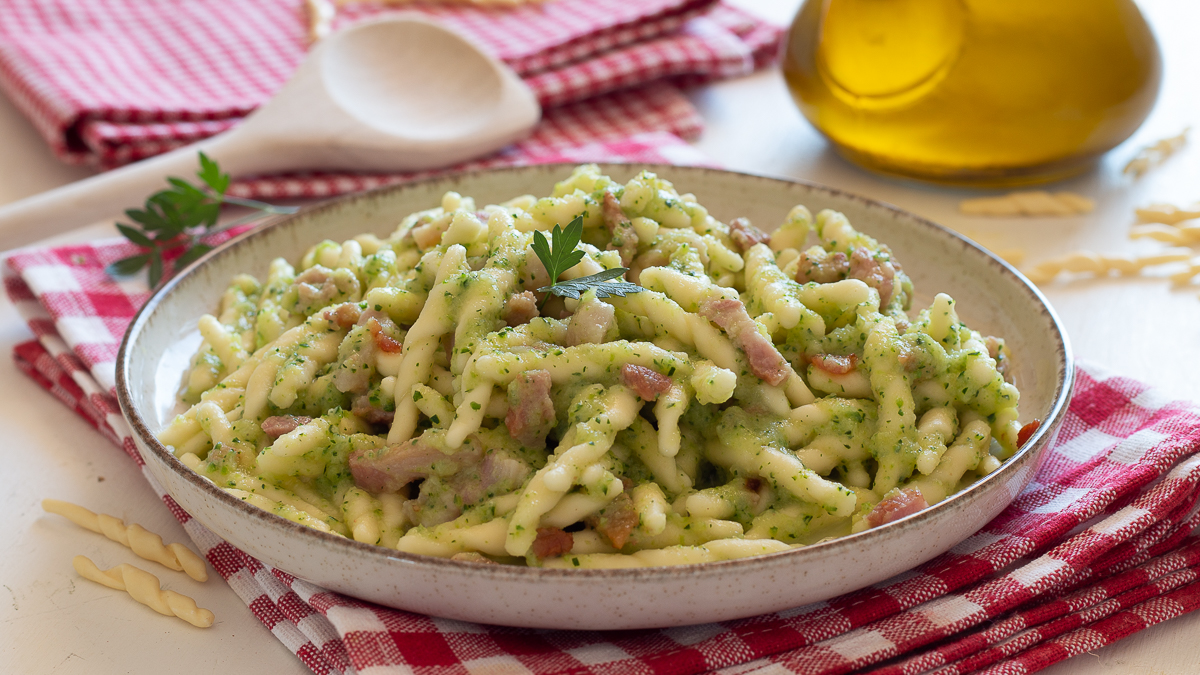 Pasta cremosa con zucchine