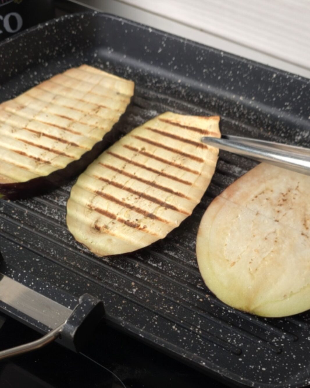 grigliate le melanzane