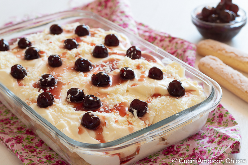 Tiramisù foresta bianca