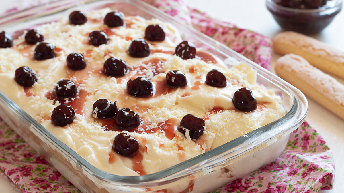 Tiramisù foresta bianca