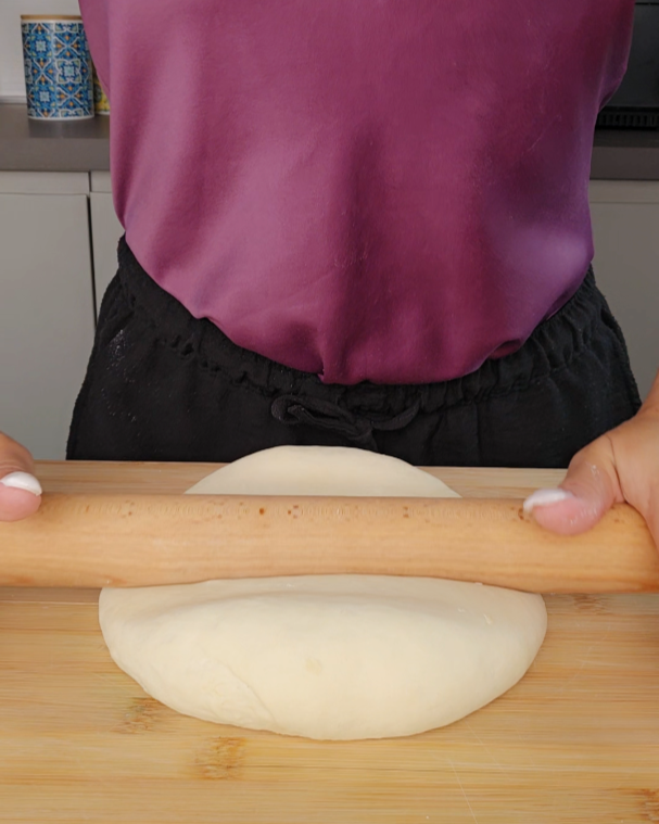 stendete l'impasto con il mattarello