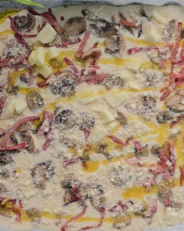 Schiacciata croccante con funghi