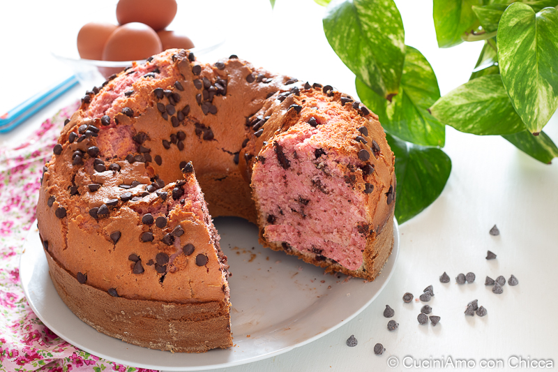 Ciambella alchermes e cioccolato