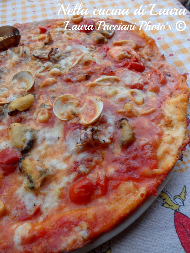 Pizza Ai Frutti Di Mare Con Lievito Madre