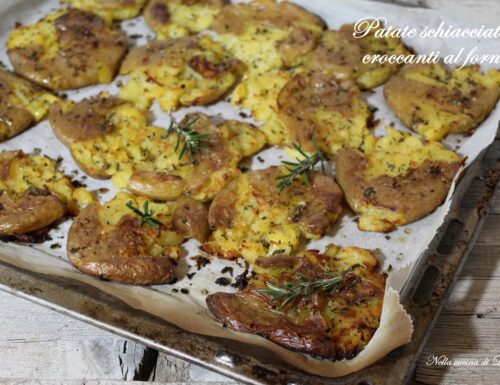 PATATE SCHIACCIATE CROCCANTI AL FORNO