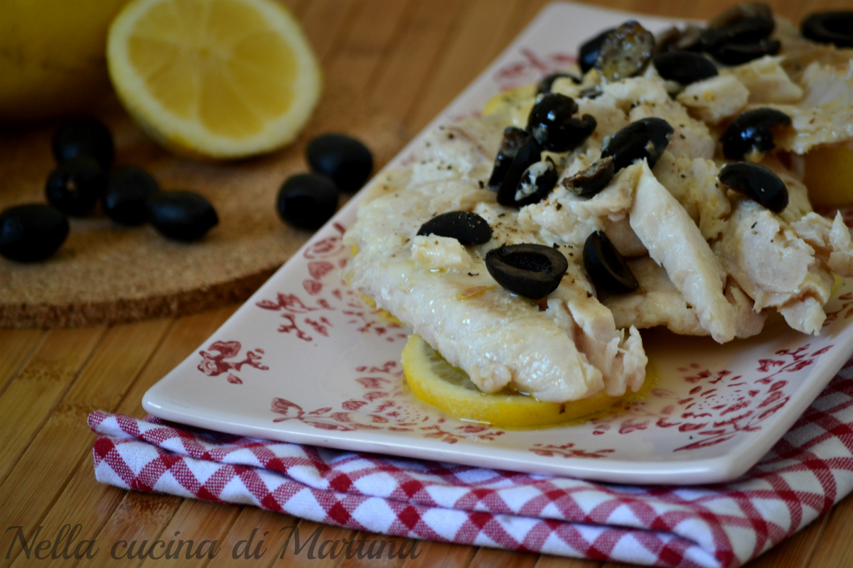 filetti di pesce con olive e limone