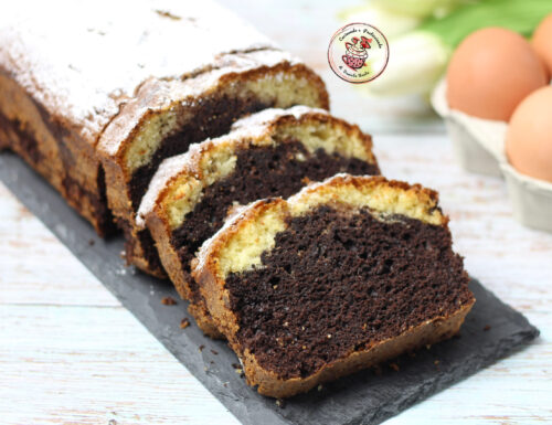 PLUMCAKE VARIEGATO YOGURT E CACAO: soffice dolce da colazione