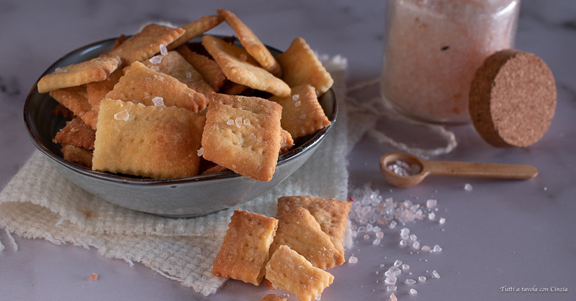 CRACKERS FATTI IN CASA crocccanti e senza zuccheri nè conservanti