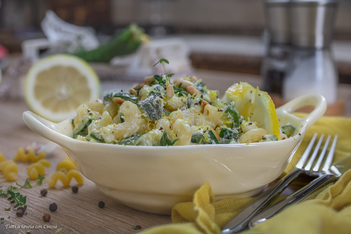 Pasta zucchine e limone